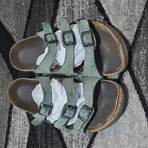 PAPILLIO BY BIRKENSTOCK GREEN EMBOSSED LEATHER 3 STRAPS SANDALS PRICE FIRM